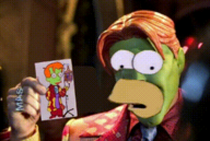 animated artist:nimepeino bighead character:tim_avery gif nas:son_of_the_mask the_dud the_simpsons // 358x240 // 120KB